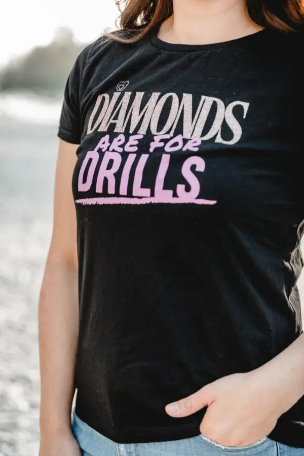 “Diamonds are for Drills” T-Shirt – Bild 6