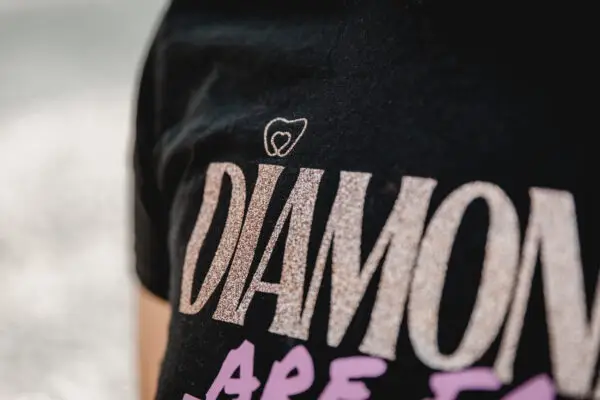 “Diamonds are for Drills” T-Shirt – Bild 8