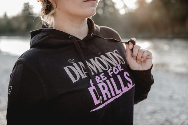 “Diamonds are for Drills” Hoodie – Bild 6